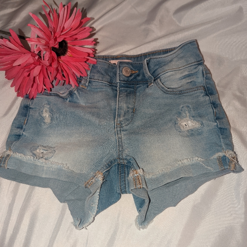 Girls jean shorts with rips